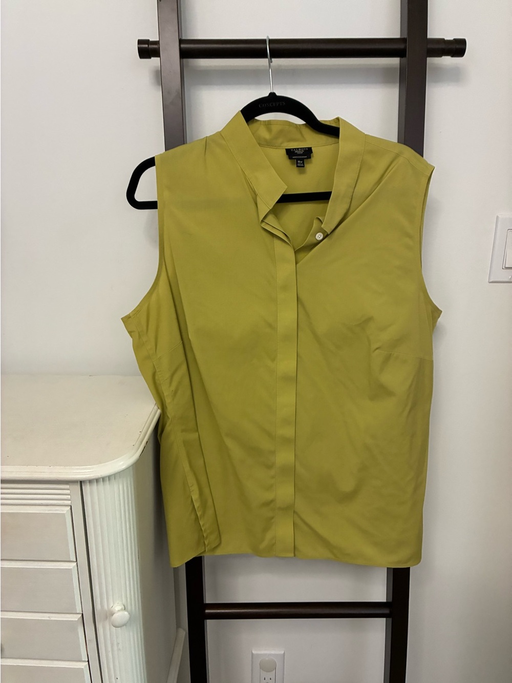 Talbots sleeveless summer Green Button Front Top wrinkle free non-iron SZ 16